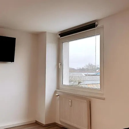 Exklusive Fuer Monteure In *