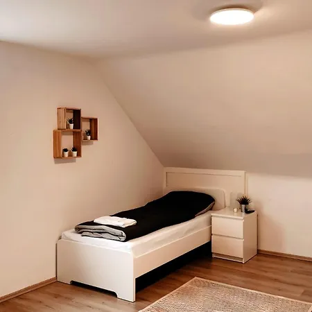 Exklusive Fuer Monteure In *